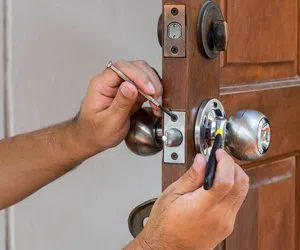 South Salt Lake UT Locksmith Store South Salt Lake, UT 801-892-1025 South Salt Lake UT Locksmith Store South Salt Lake, UT 801-892-1025 - 5-Change-Locks-Service